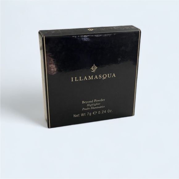 Illamasqua- Beyond Powder (Risque) - Picture 4 of 8